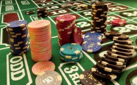 Tampilan layar permainan Speed Baccarat wargabet dengan kartu yang dibagikan oleh dealer langsung